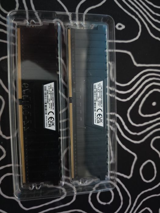 Rami 16gb 3200 MHz Corsair Vengeance