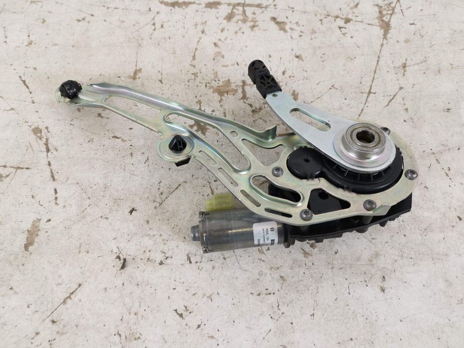 Моторче за отваряне на багажник Мерцедес-Бенц / Mercedes-Benz C-Class