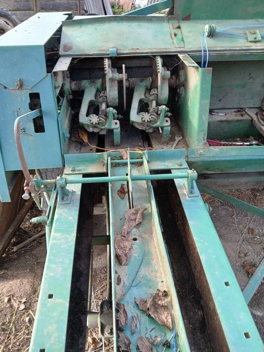 Vând   balotiera lerda