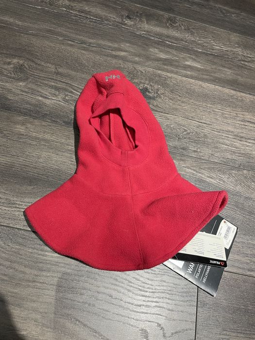 Бебешка шапка HELLYHANSEN /нова