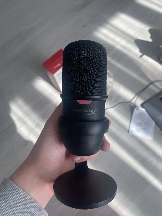 Microfon Hyperx nou