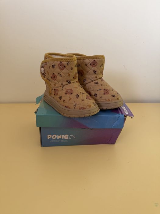 Продам детскую обувь