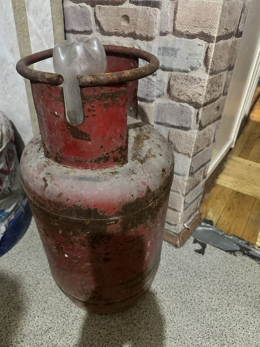 Продам газ балон