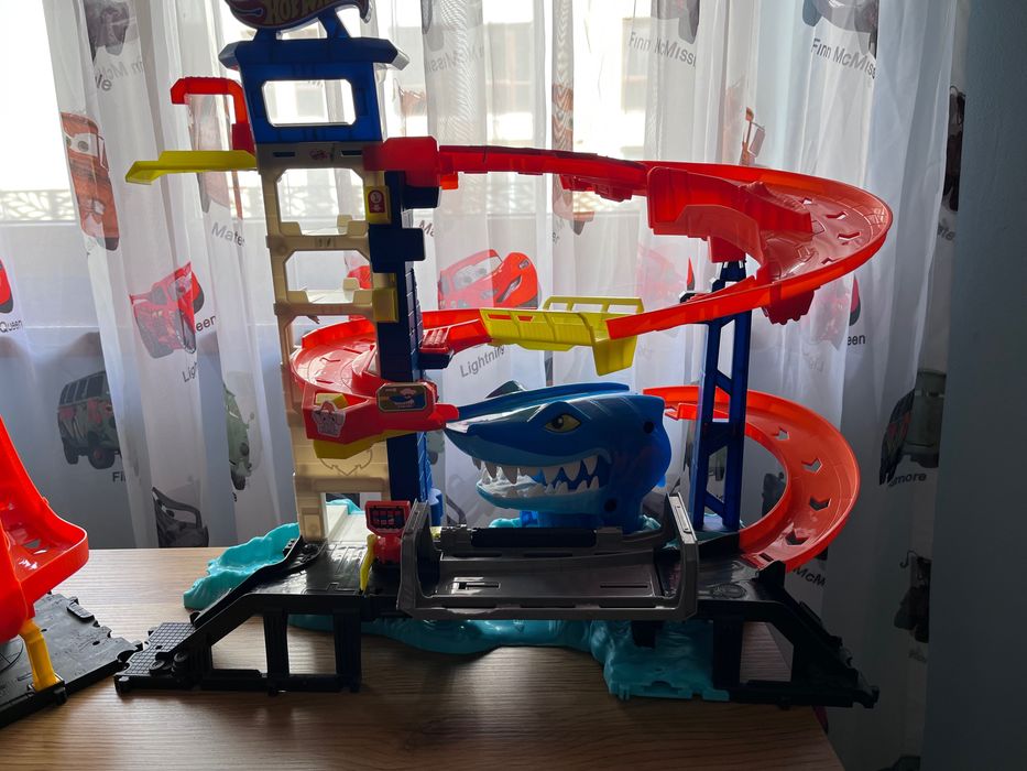 Hot Wheels - Писта за акули