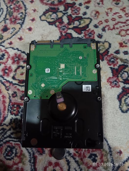 Продаю Seagate Barracuda 1TB