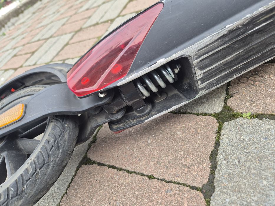 Trotineta e TWOW booster