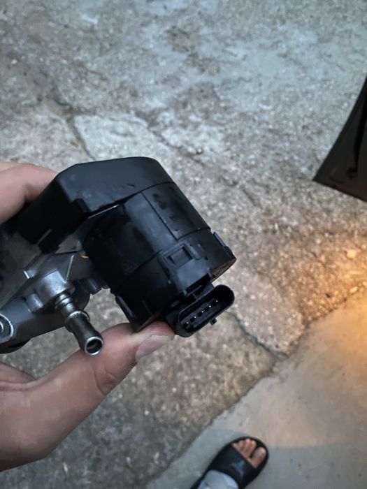 EGR  клапан за БМВ 318 дизел 143 конски