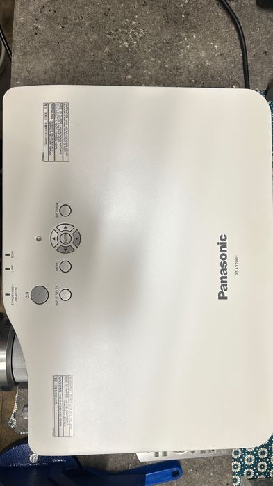 Проектор Panasonic PT-AX200E