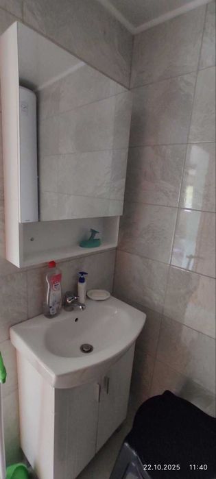 Дава се под наем Етаж от къща в София, Люлин 9 - 65 кв.м за 280.5 € - Снимка #9