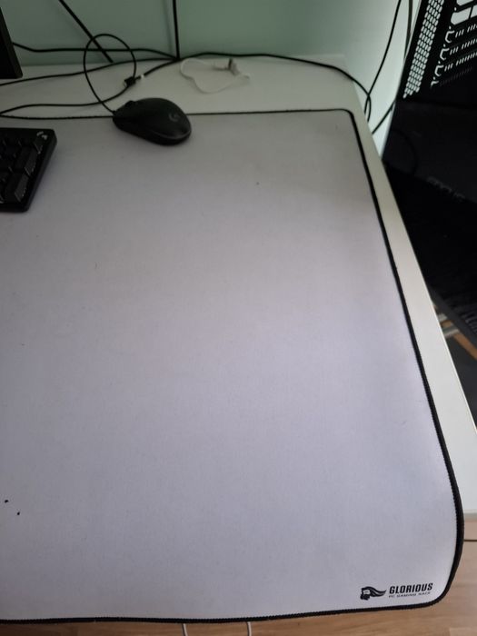 Glorious mouse pad 3xl
