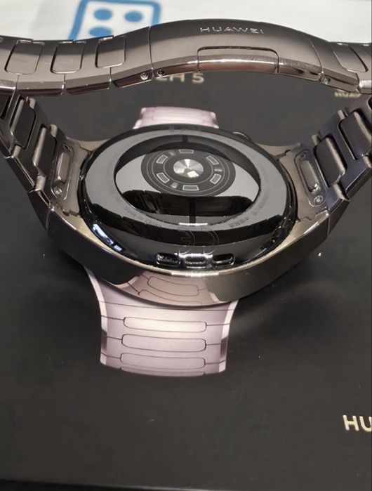 КАТО НОВ 42mm Huawei Watch 5 LTE Зора Гаранция 2027 SAND Gold Titanium