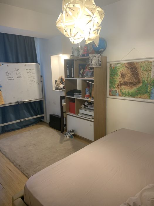 Vand apartament 3 camere