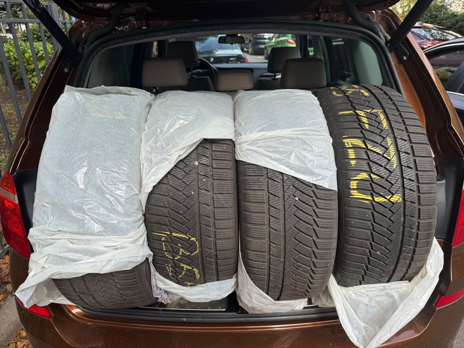 Set anvelope de iarna 245/45R18 Continental