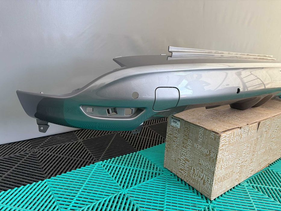 Spoiler bara spate Renault Clio 4 GT grandtour nou original gri lucios
