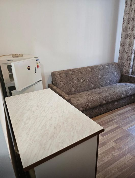 Camera de camin de închiriat