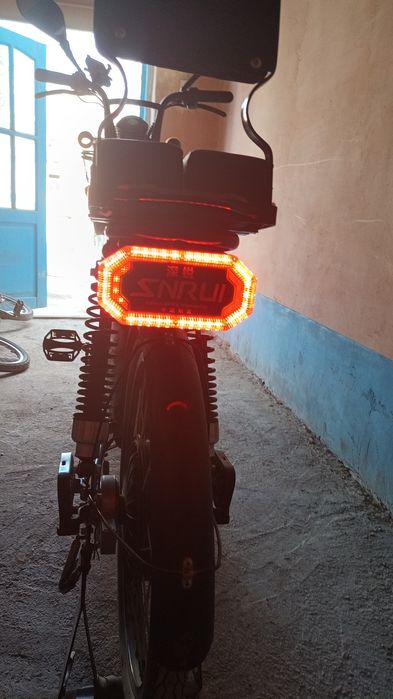 Elektor velosiped sotiladi