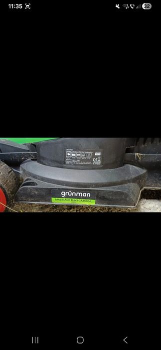 Masina de tuns iarba