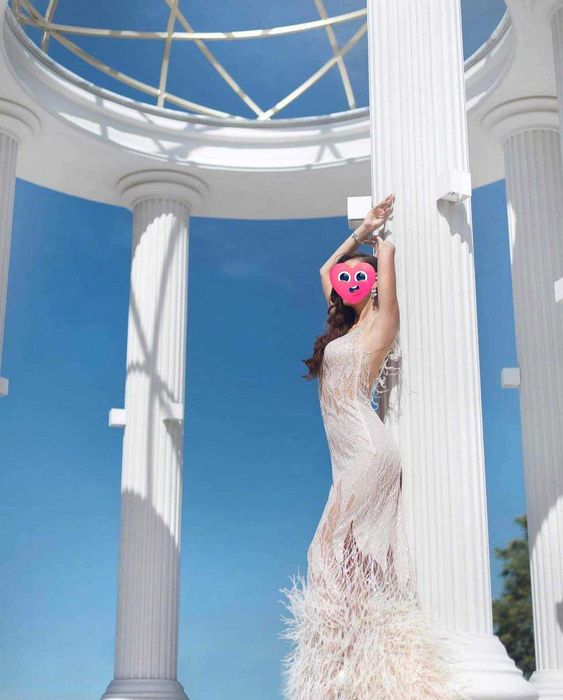 Дизайнерска рокля