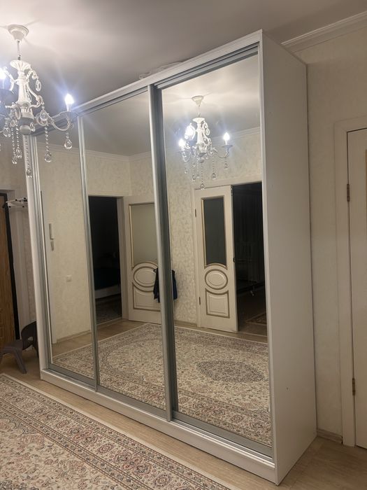 Шкаф купе в отличном состоянии