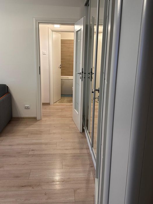 Vand apartament 2 camere decomandat