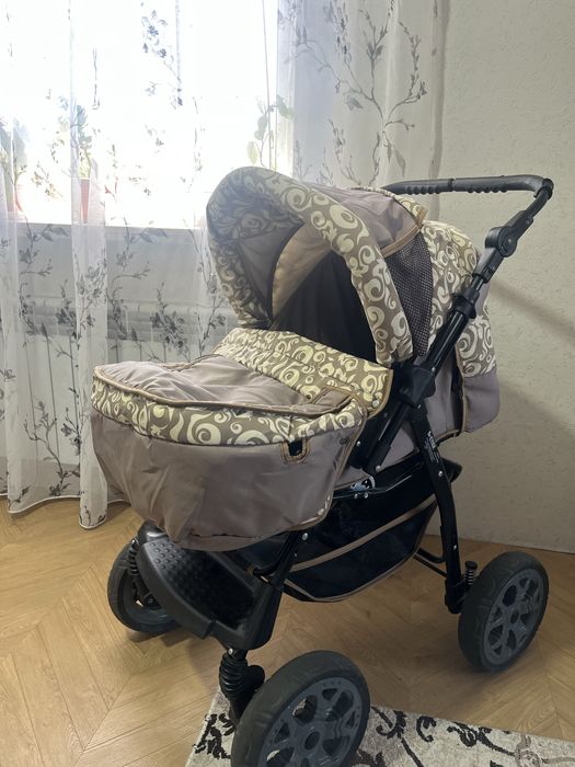Продам детскую коляску Б/У