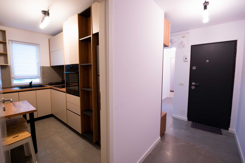 Proprietar, 3 camere decomandat, renovat complet, prima închiriere