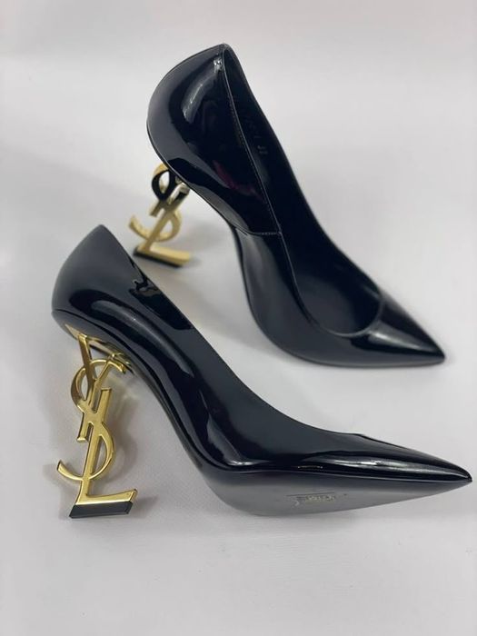 Обувки дамски токчета луксозни