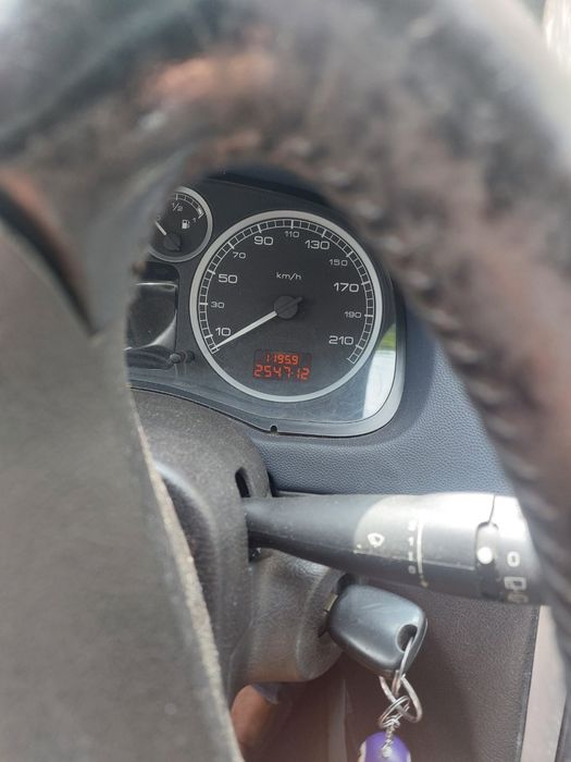 Пежо 307 SW 2.0 hdi/90/2003