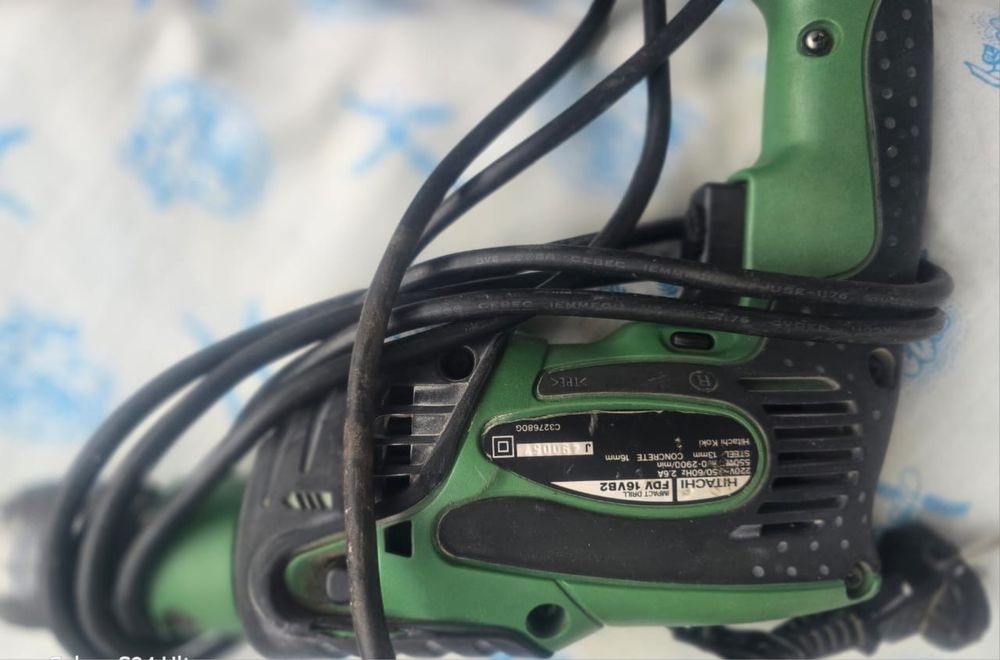 продаю дрель в хорошем состоянии