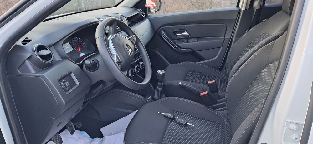 Dacia Duster 4x2 an 2018 motor 1200cm 125cp Benzina