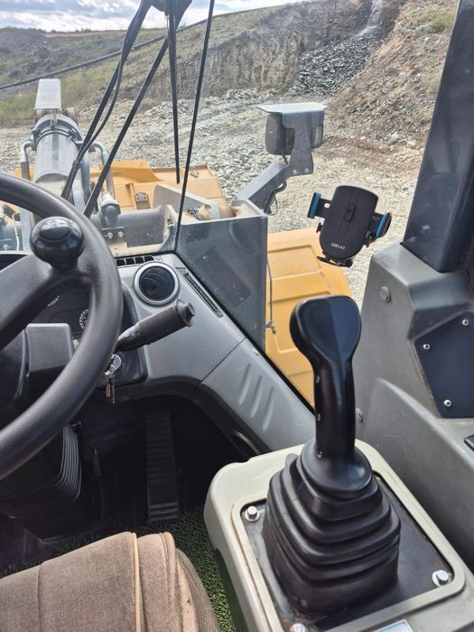 Продам погрузчик XCMG LW550