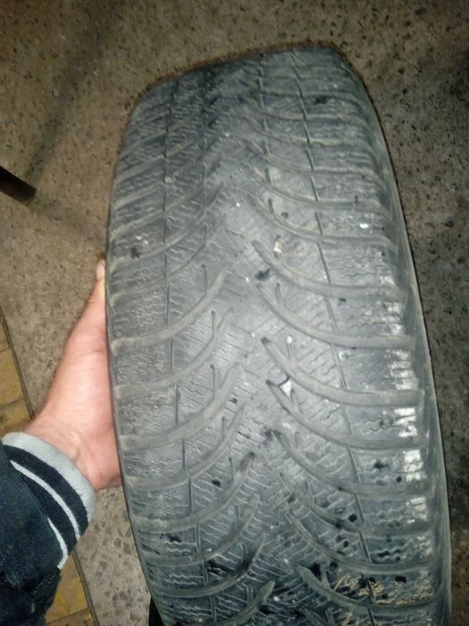 Джанти със гуми цола  за Нисан стават и на мазмазда