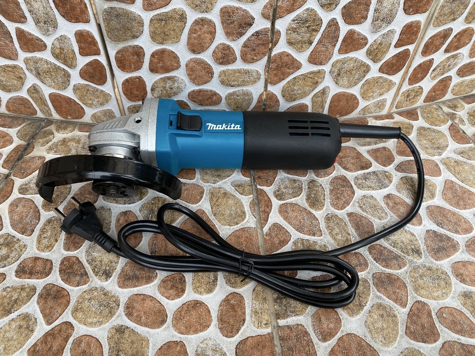 Болгарка Makita 125мм