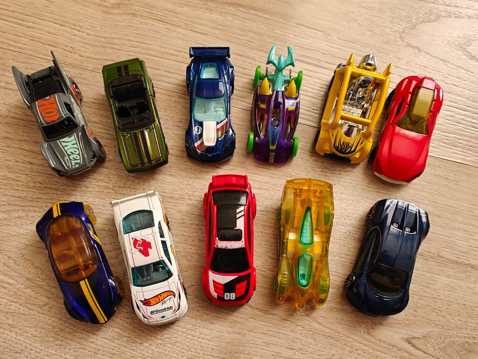 колички Hot Wheels - 11 бр общо