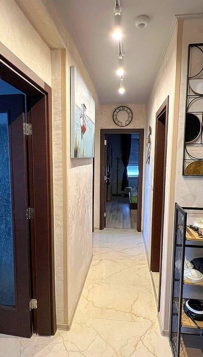 Дава се под наем Тристаен апартамент в Бургас, Зорница - 100 кв.м за 1122 € - Снимка #4