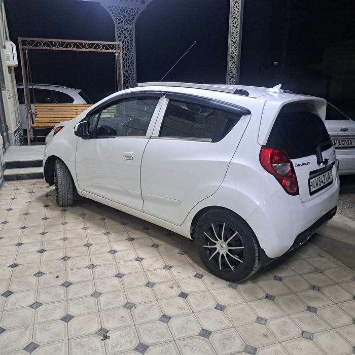 Chevrolet Spark 2017 — 2