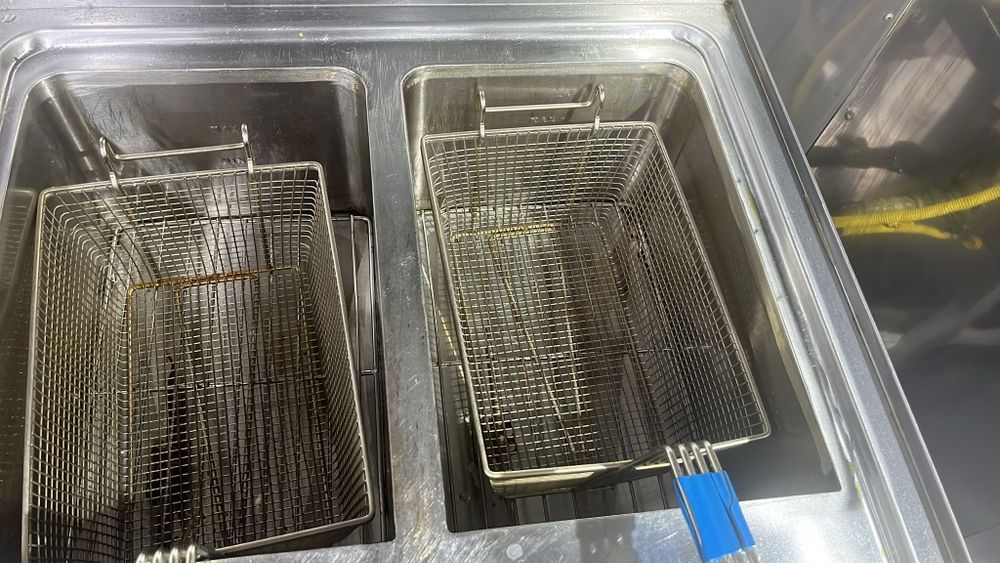 Friteuza dubla gaz Sh garantie -negociabil