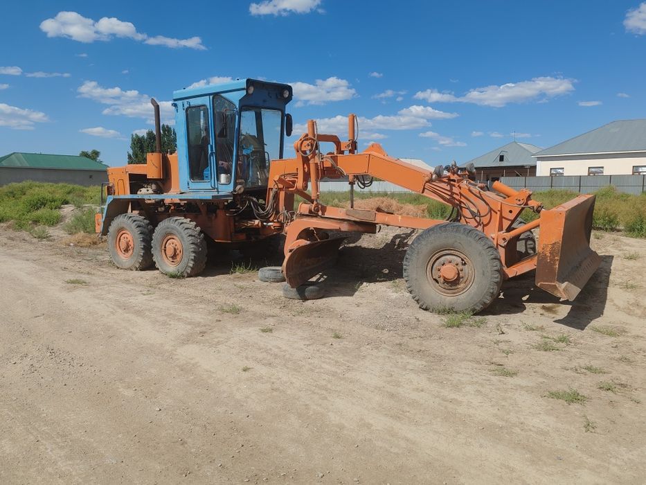 Продаётся, обмен автогрейдер