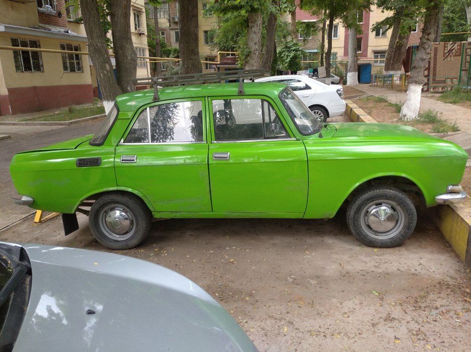 Продам машину Москвич АЗЛК 2140