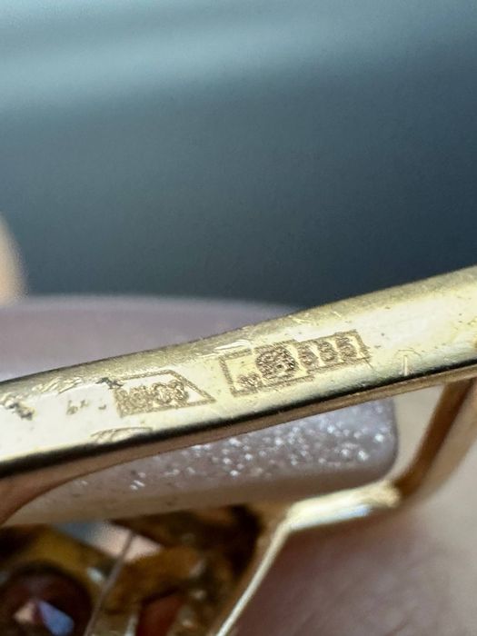 Золото 585  Серьги Масса: 1,92