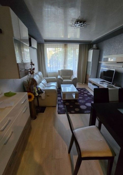 Продава се Тристаен апартамент в София, Надежда 3 - 85 кв.м за 2412 €/кв.м - Снимка #1
