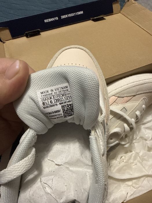 Продам кроссовки reebok