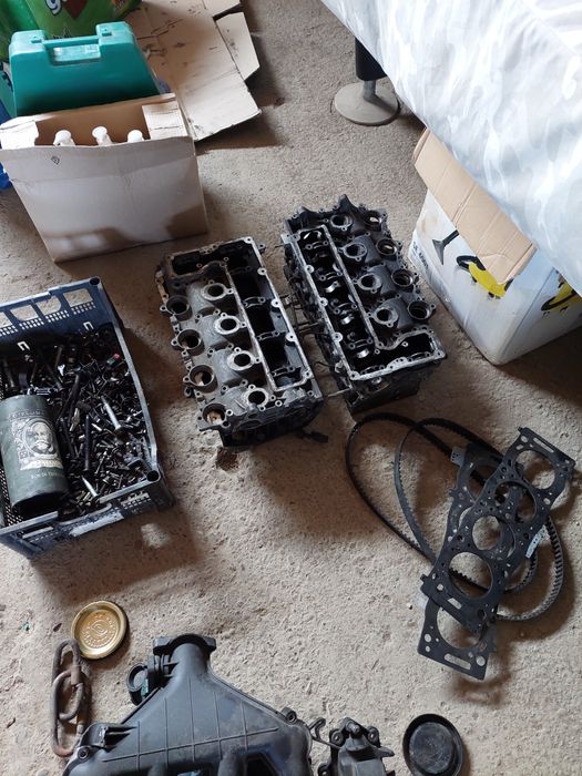 Piese motor Volvo v 50 2.0 d