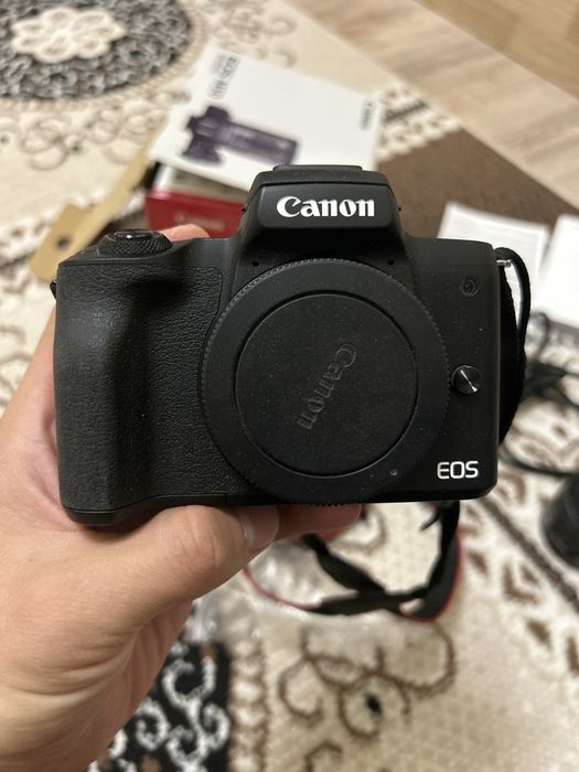 Canon eos M50 сатылады