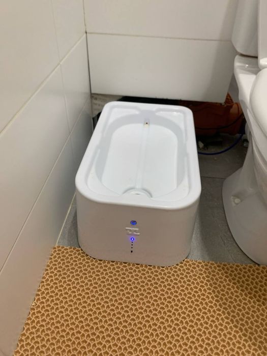 Кошачий туалет с авто смывом