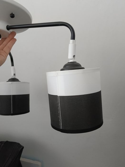 Продам люстру 3- рожковую