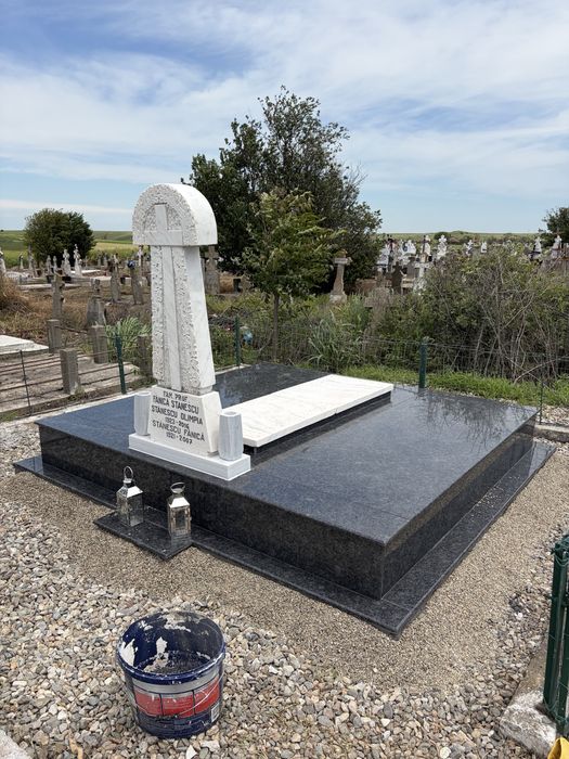 Cruci Marmura/Granit/Lucrari Funerare