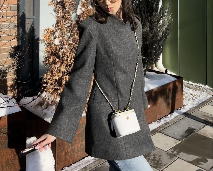 Продаю пальто и платье