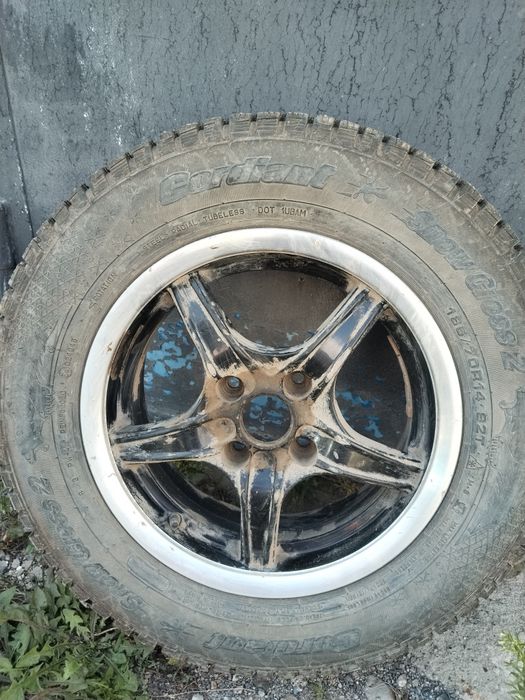 Продам шины с титановыми дисками