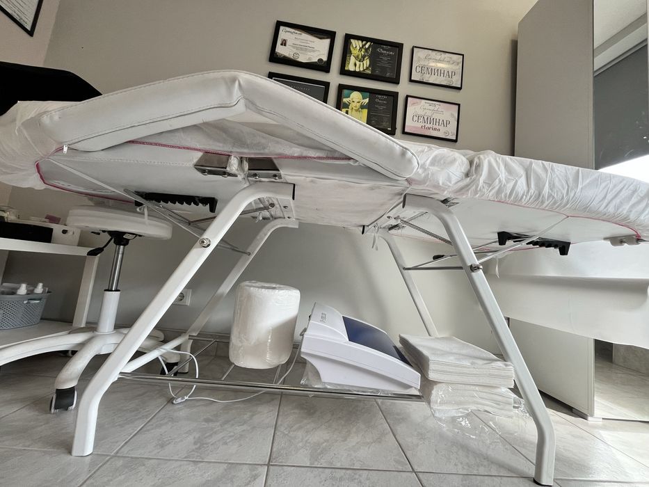 Козметична кушетка